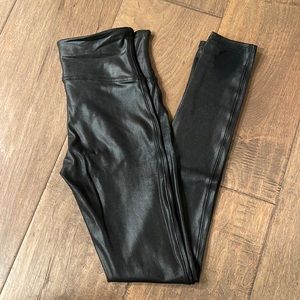 NWOT Small - Spanx faux leather leggings - black
